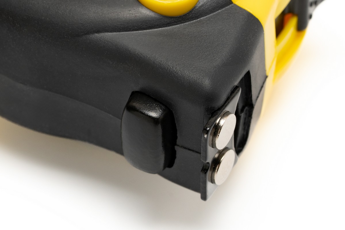 Рулетка MASTERTOOL 3 м×16 мм з магнітами 2 фіксатори кнопка STOP покриття TPR нейлонове покриття 64-3016 view 4