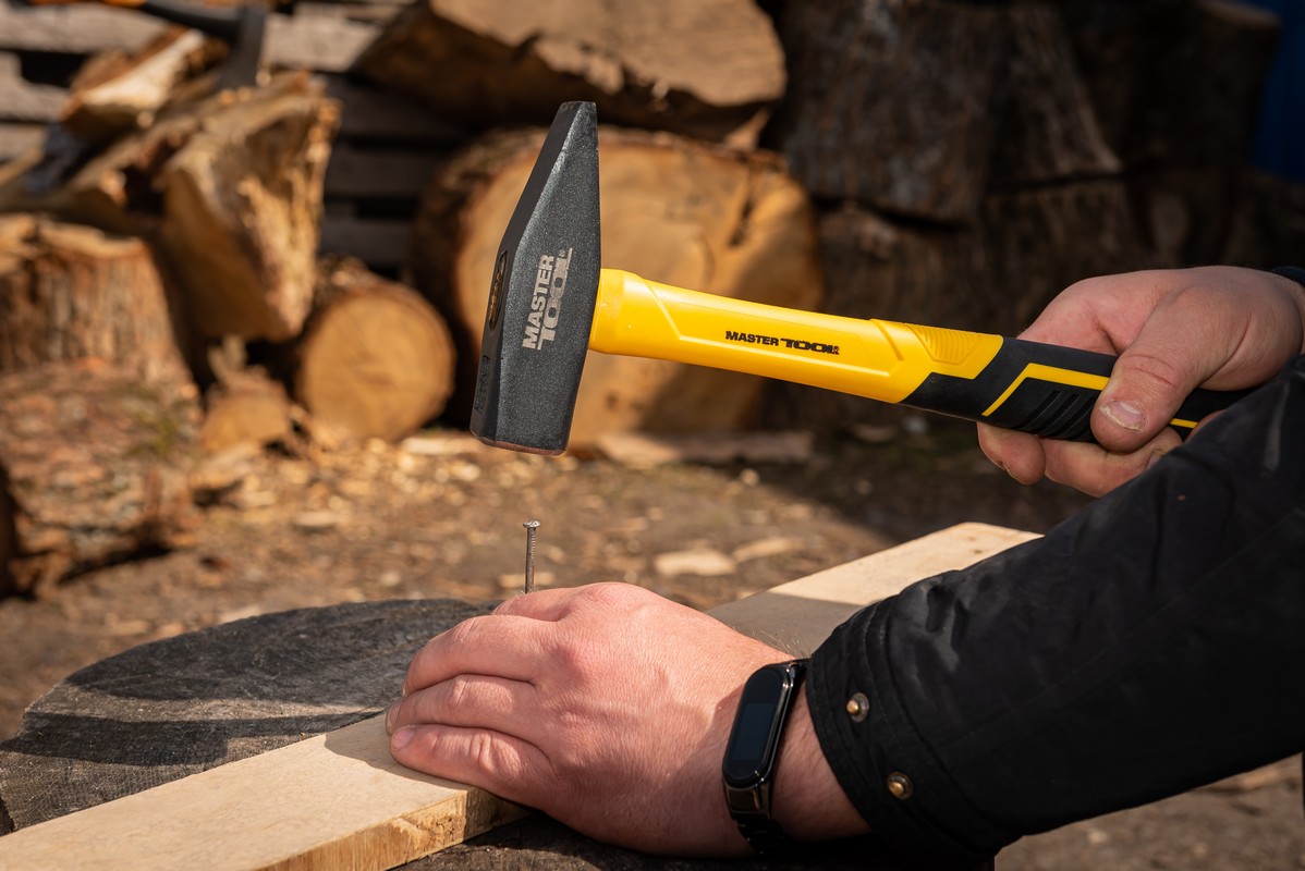Молоток слюсарний MASTERTOOL 800 г HRC 50 рукоятка фібергласова 320 мм 02-0908 view 5