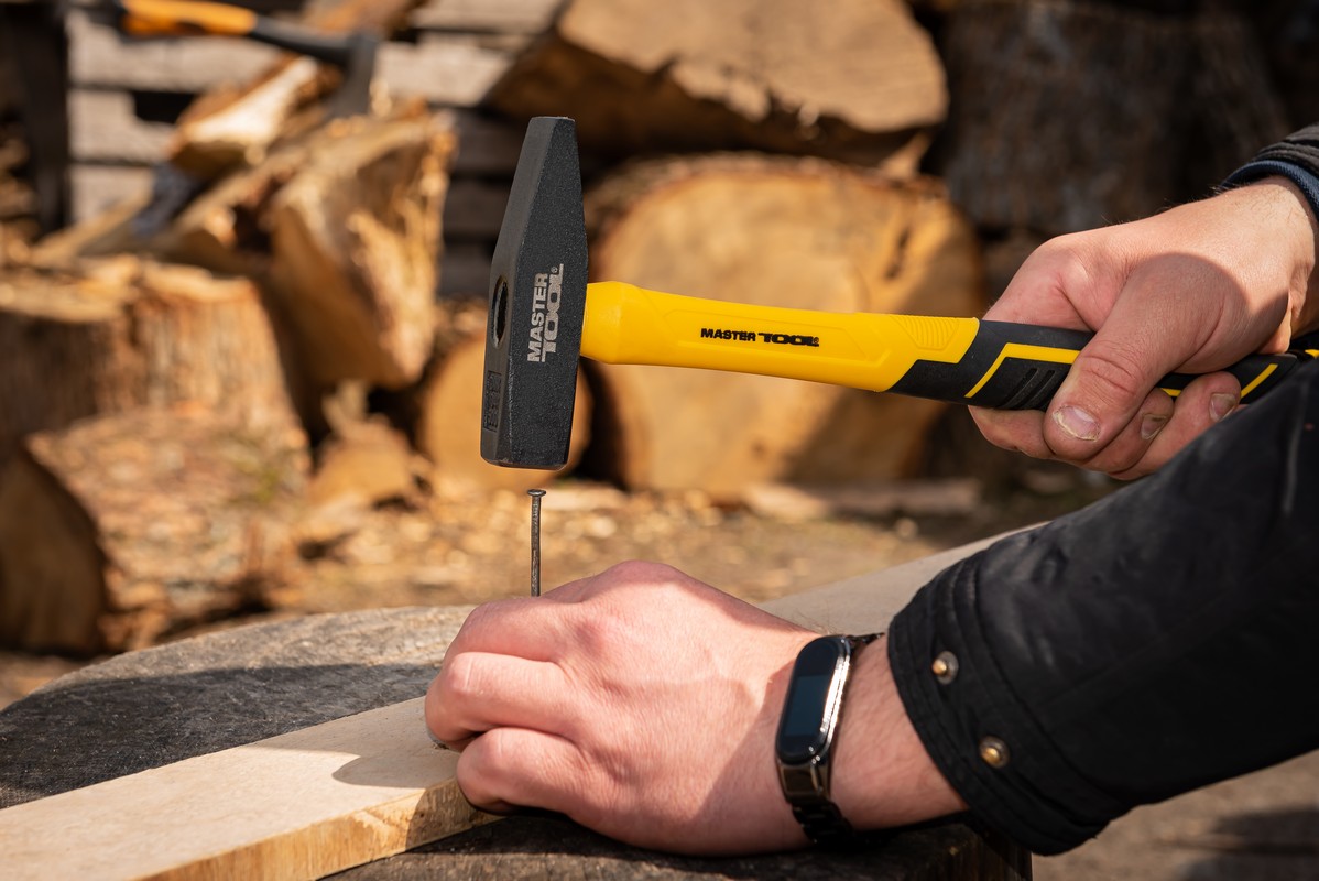 Молоток слюсарний MASTERTOOL 500 г HRC 50 рукоятка фібергласова 300 мм 02-0905 view 5