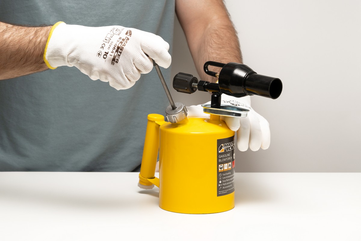 Лампа паяльна бензинова MASTERTOOL 1.0 л 1100°С 32 мм 1200 г/год 0.25 МПа 44-5210 view 4